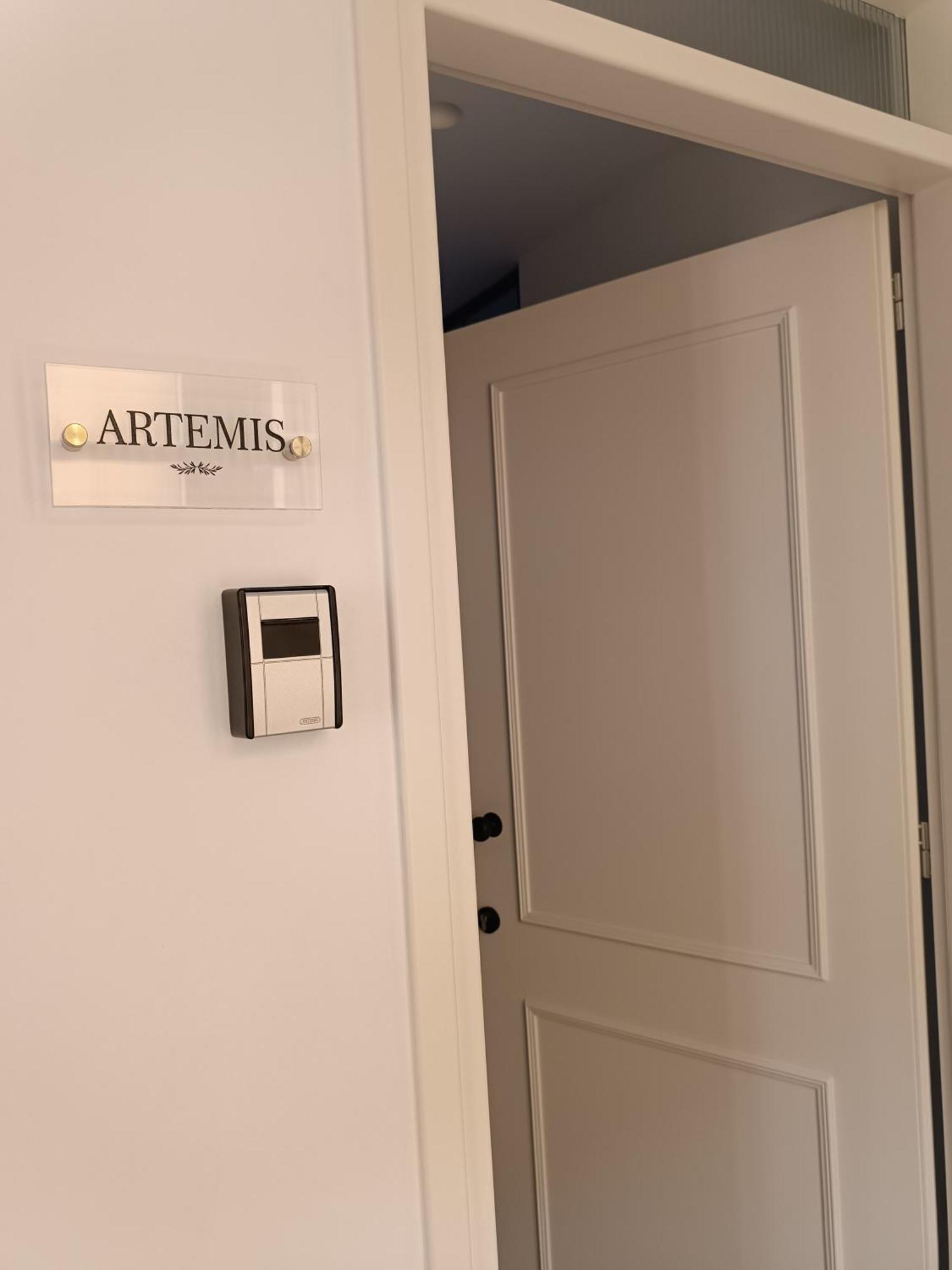 Muses Luxury Suites Corfu  Buitenkant foto