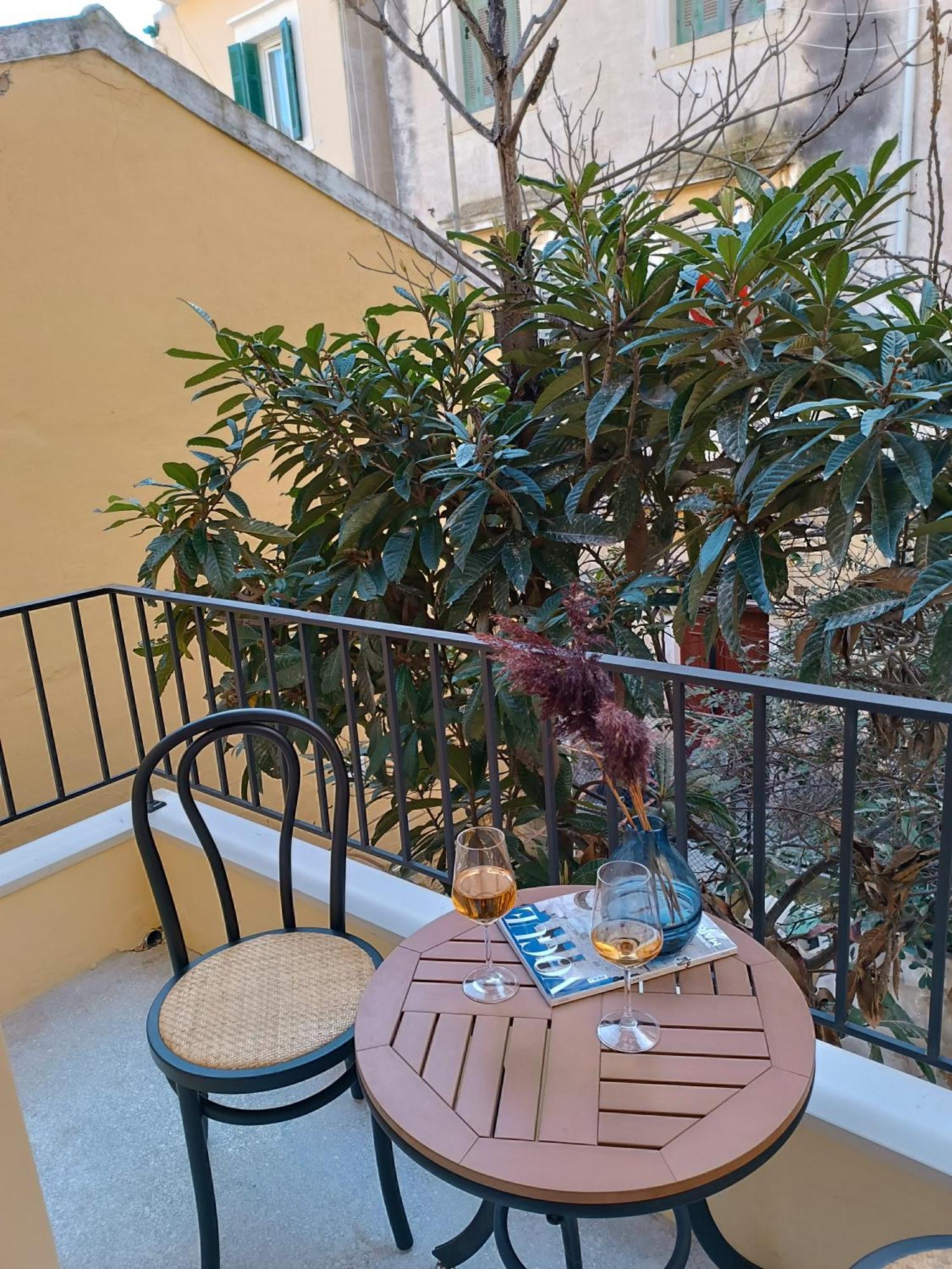 Muses Luxury Suites Corfu  Buitenkant foto