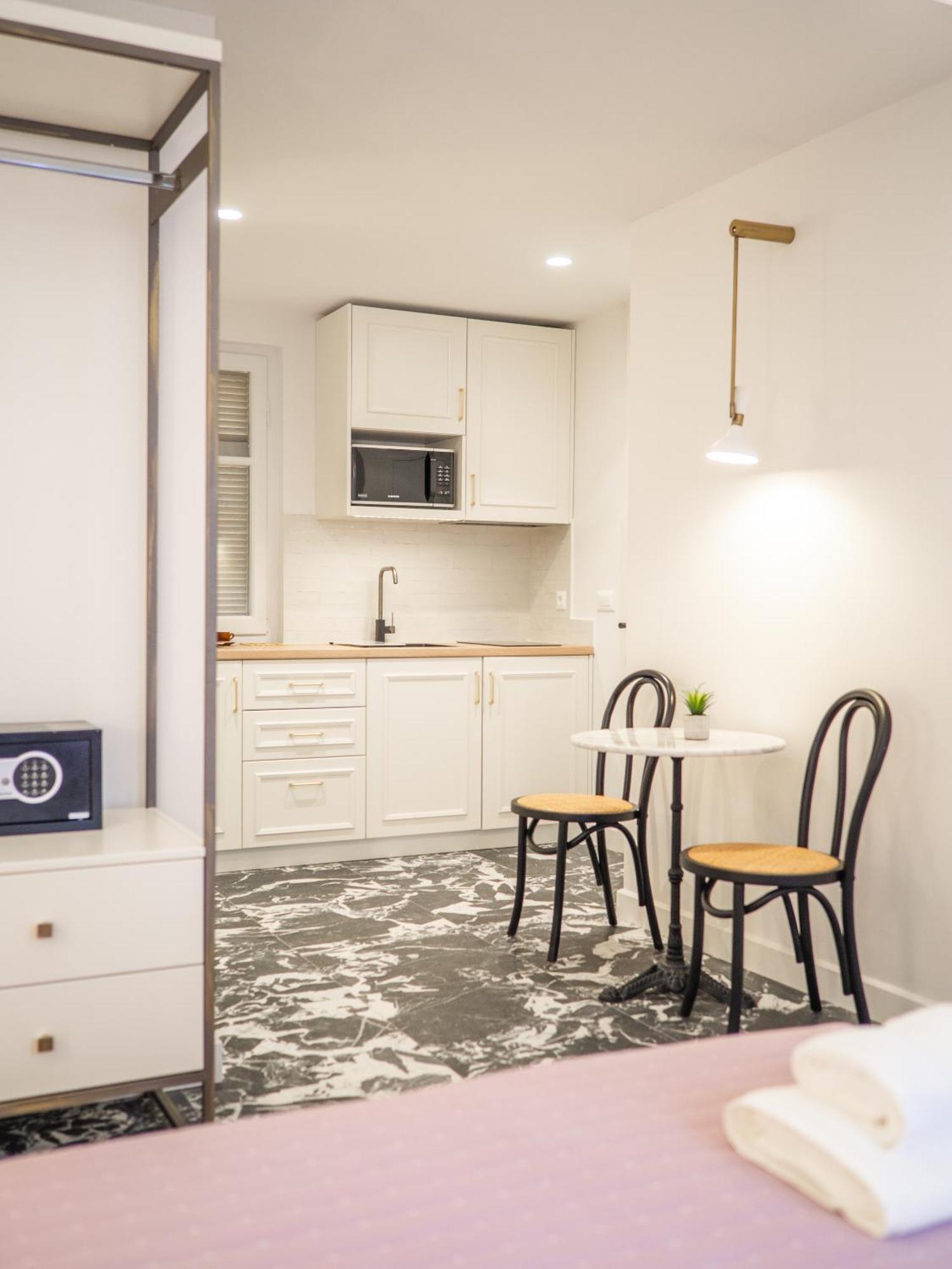 Muses Luxury Suites Corfu  Buitenkant foto